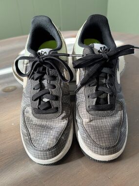 Nike Air Force 1 Low Crater GS Youth Size 6.5 Black White Grid Sustainable